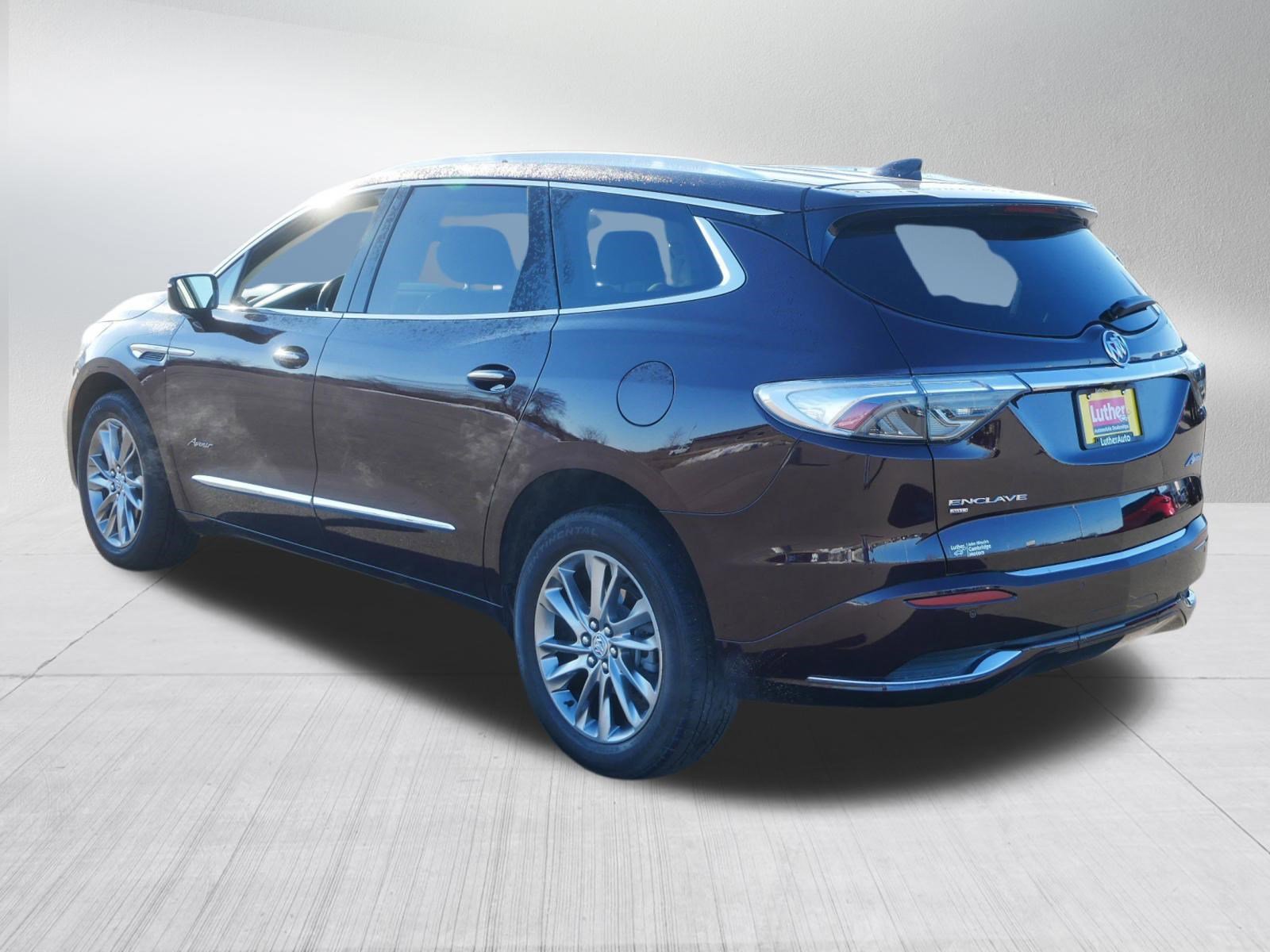 Used 2023 Buick Enclave Avenir w/ Avenir Technology Package image 5