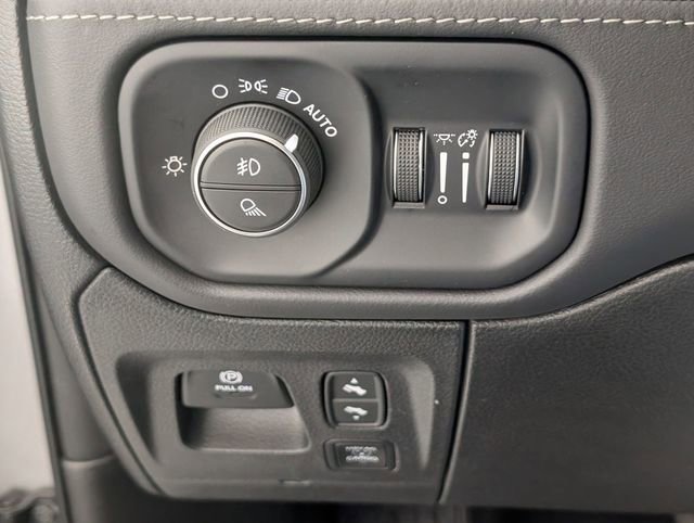 Used 2025 RAM 1500 Limited image 16