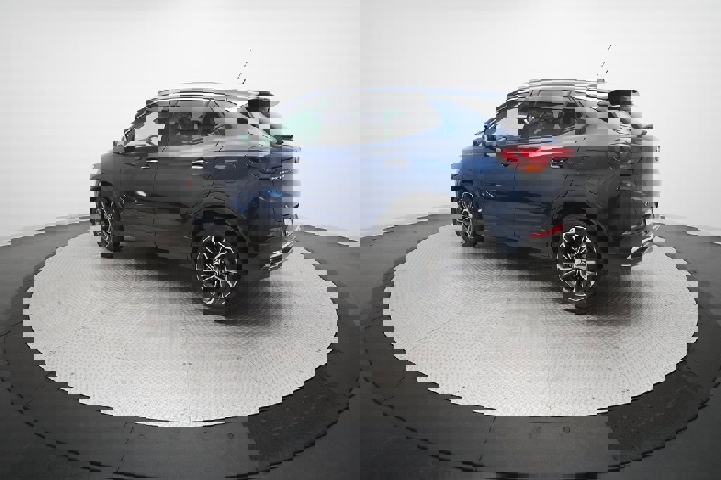 Used 2022 Buick Encore GX Essence image 12