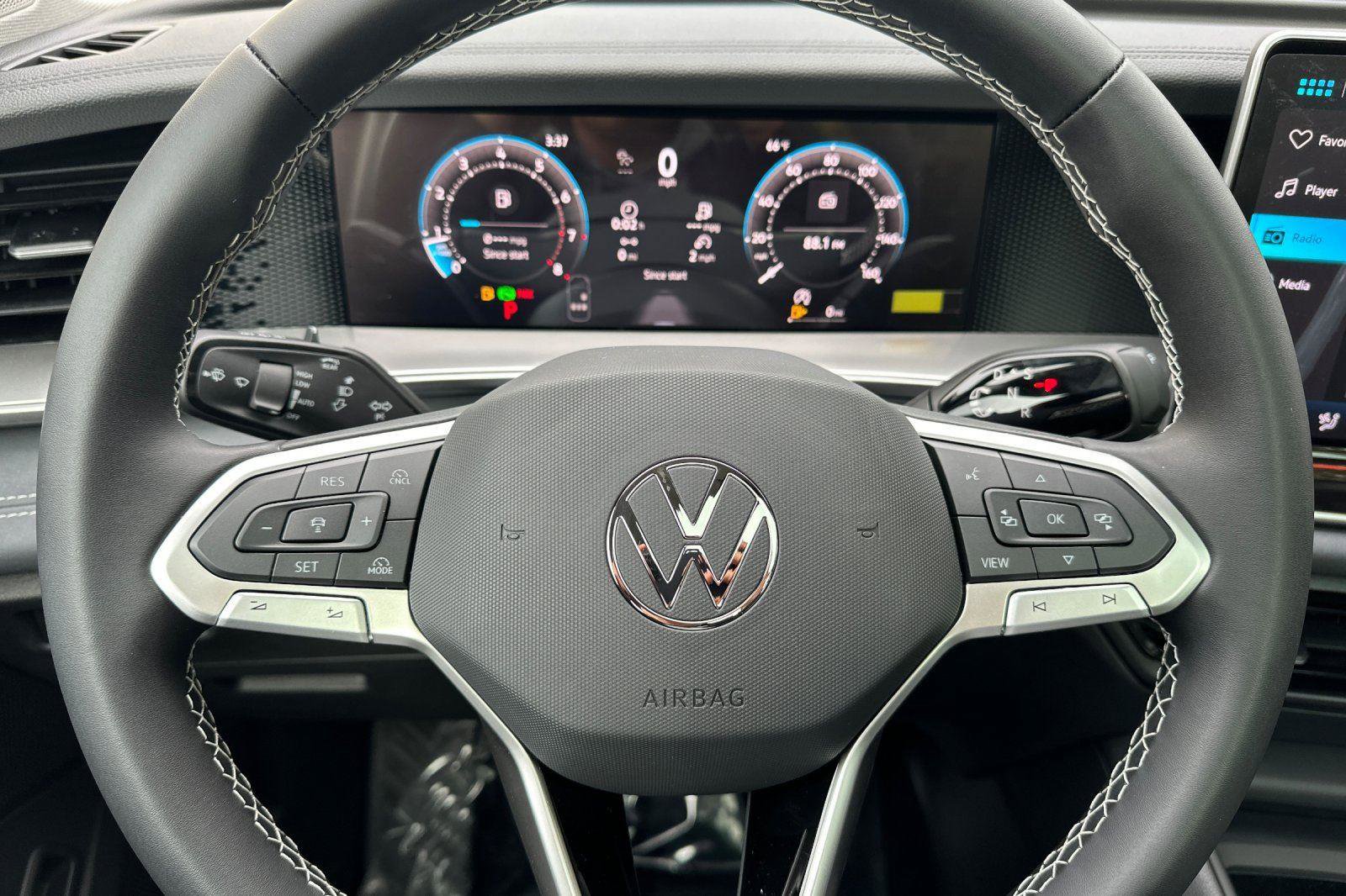 New 2026 Volkswagen Tiguan SE image 21