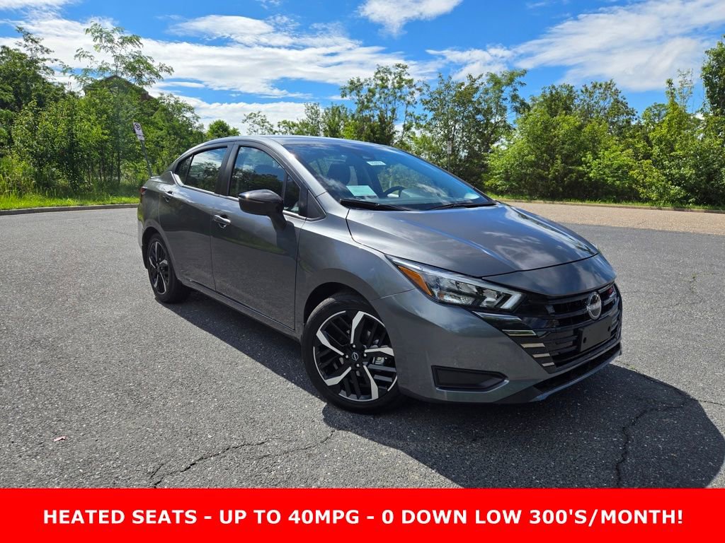 New 2025 Nissan Versa SR w/ Trunk Package