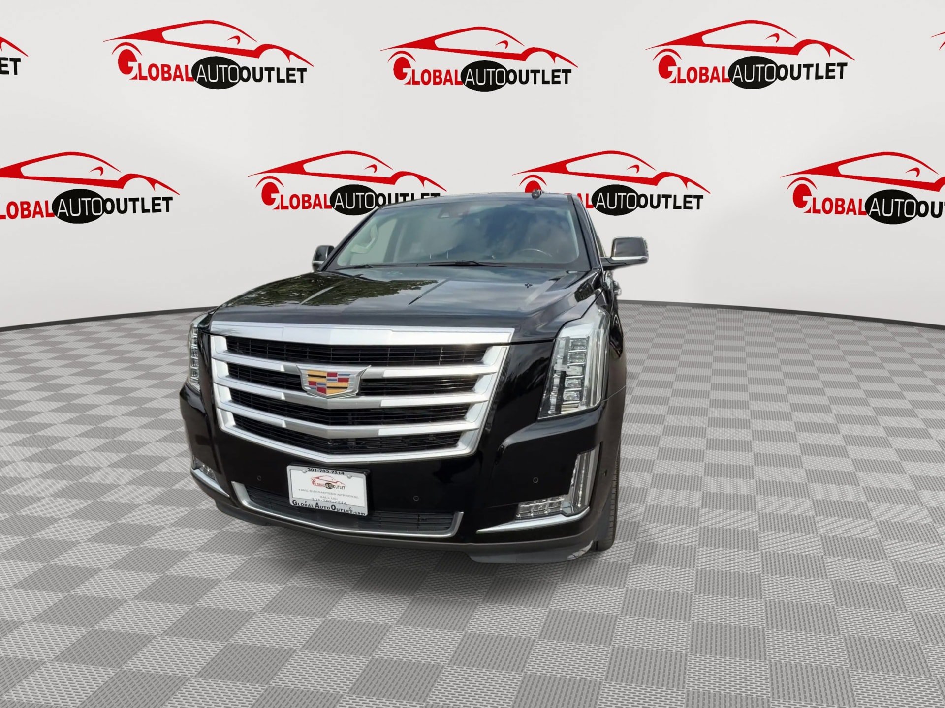 Used 2019 Cadillac Escalade ESV Premium Luxury RWD image 3