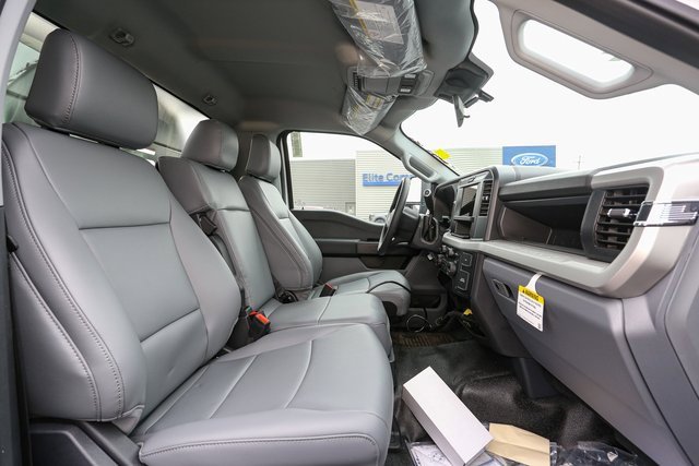 New 2025 Ford F450 XL w/ XL Chrome Package image 15