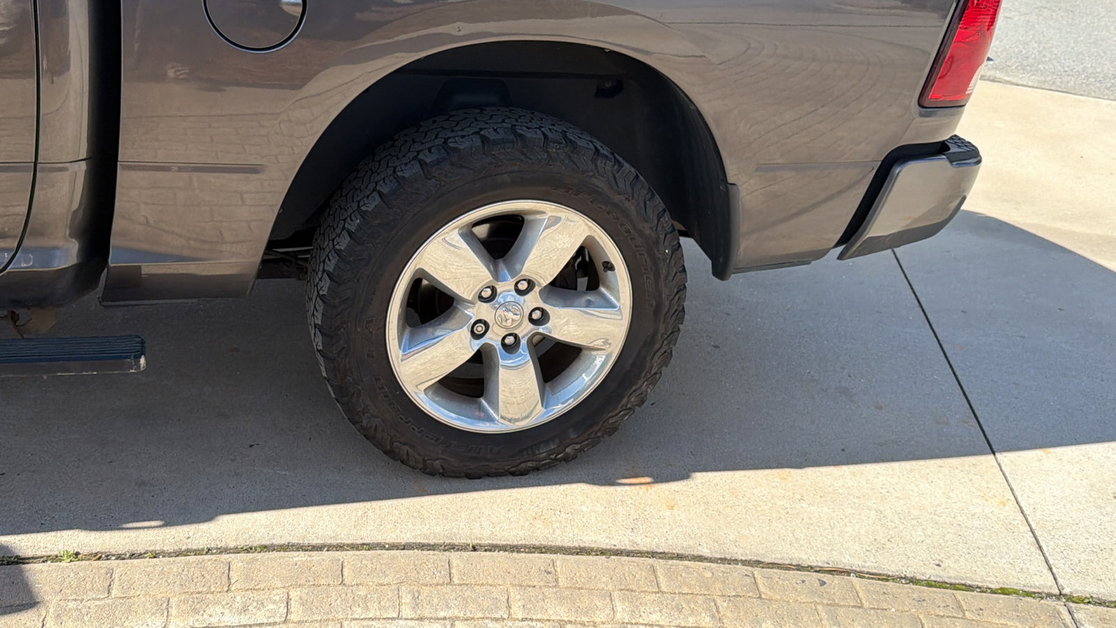 Used 2017 RAM 1500 Express w/ Express Value Package image 12