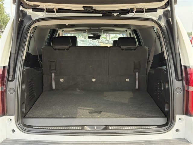 Used 2020 Chevrolet Suburban LT image 34