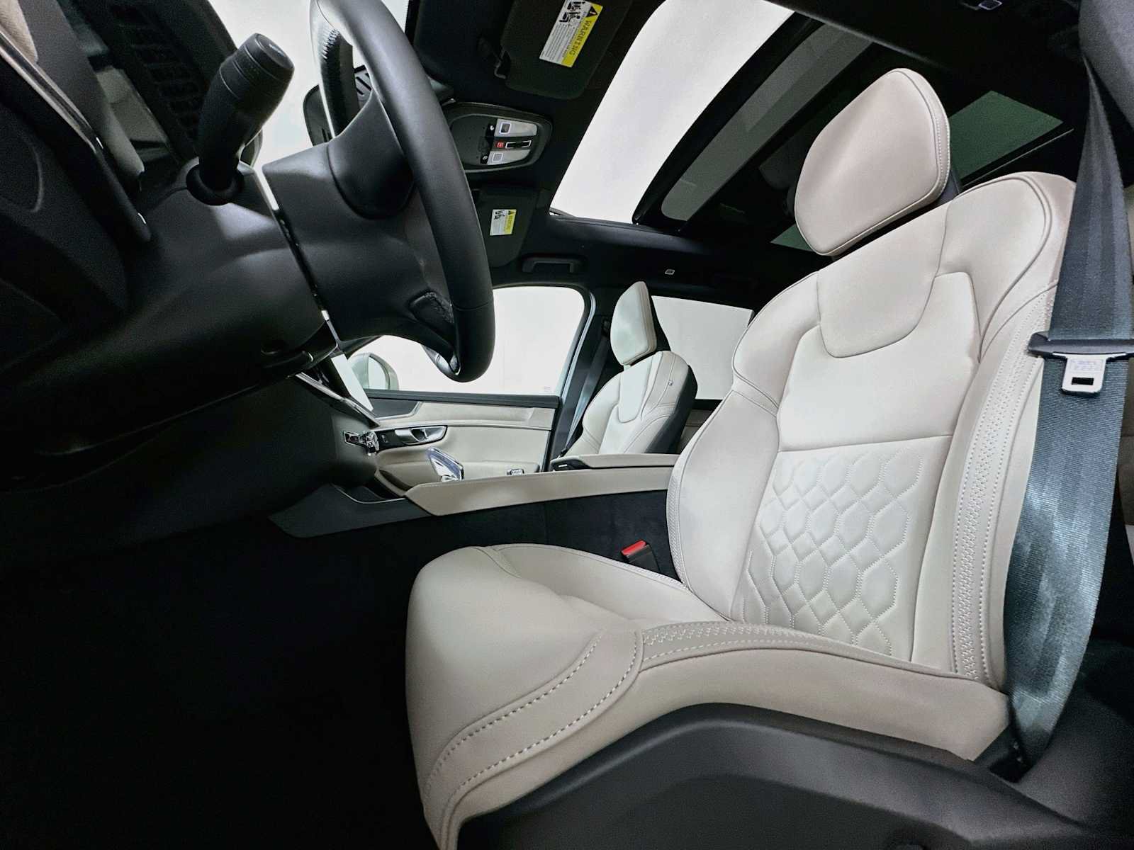 New 2026 Volvo XC90 B5 Core AWD/4WD image 18