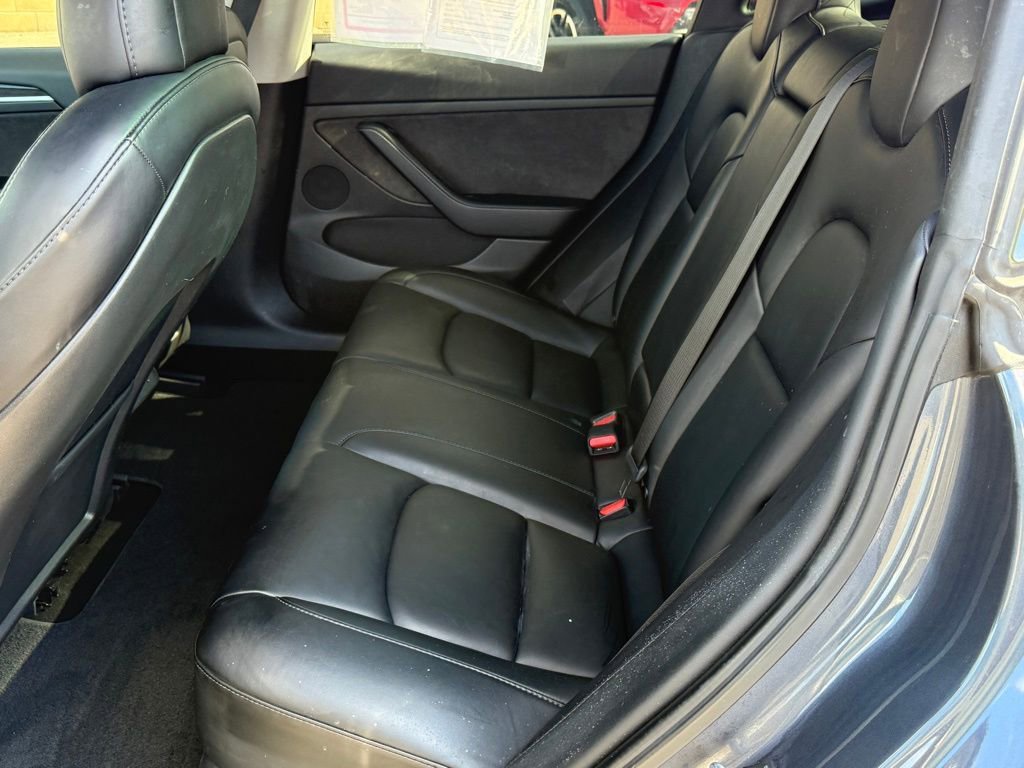 Used 2022 Tesla Model 3 Performance image 32