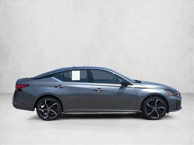 Used 2023 Nissan Altima 2.5 SR image 7