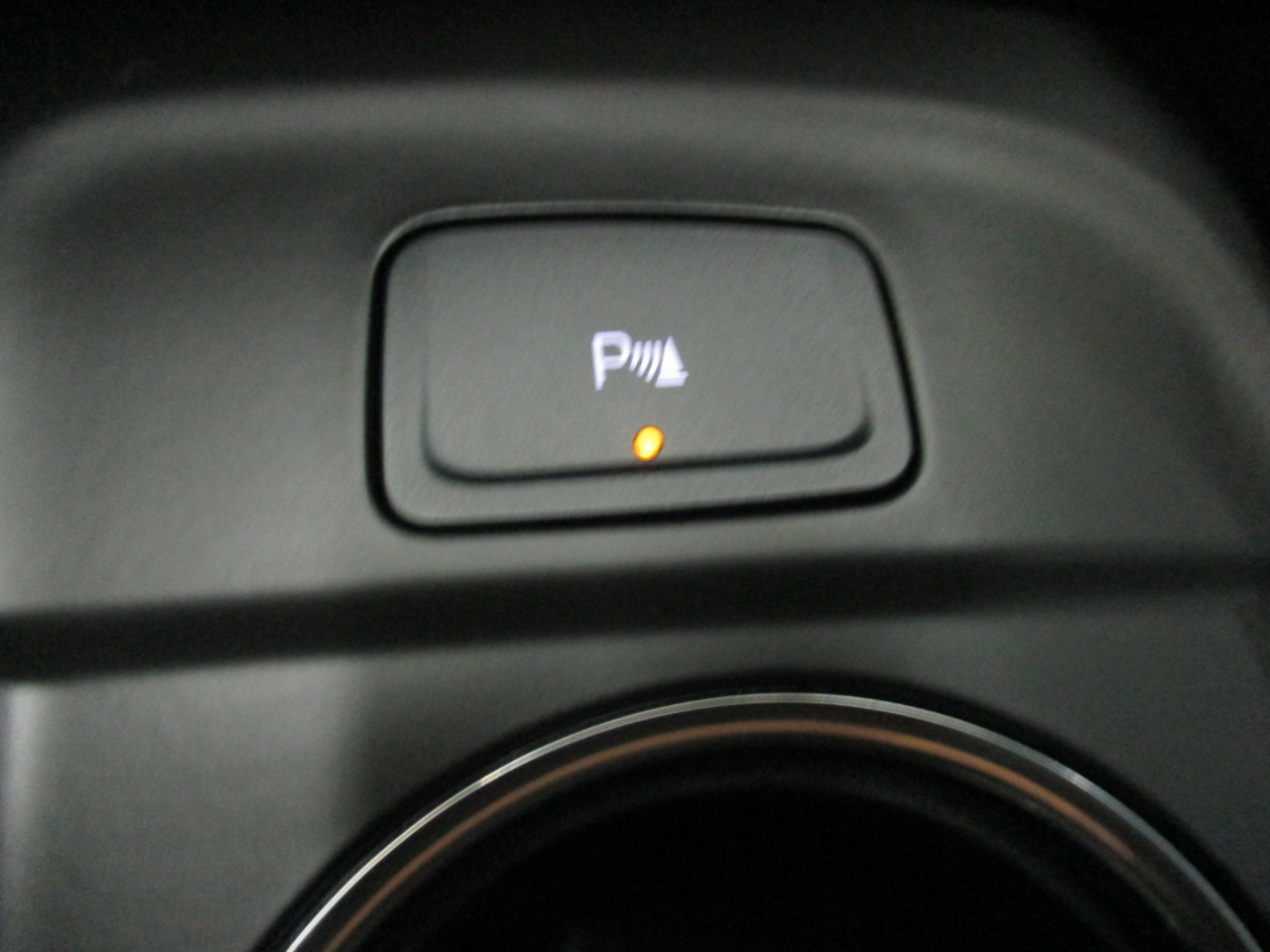 Used 2023 Chevrolet Equinox LT image 25