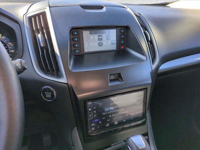Used 2017 Ford Edge SE image 13