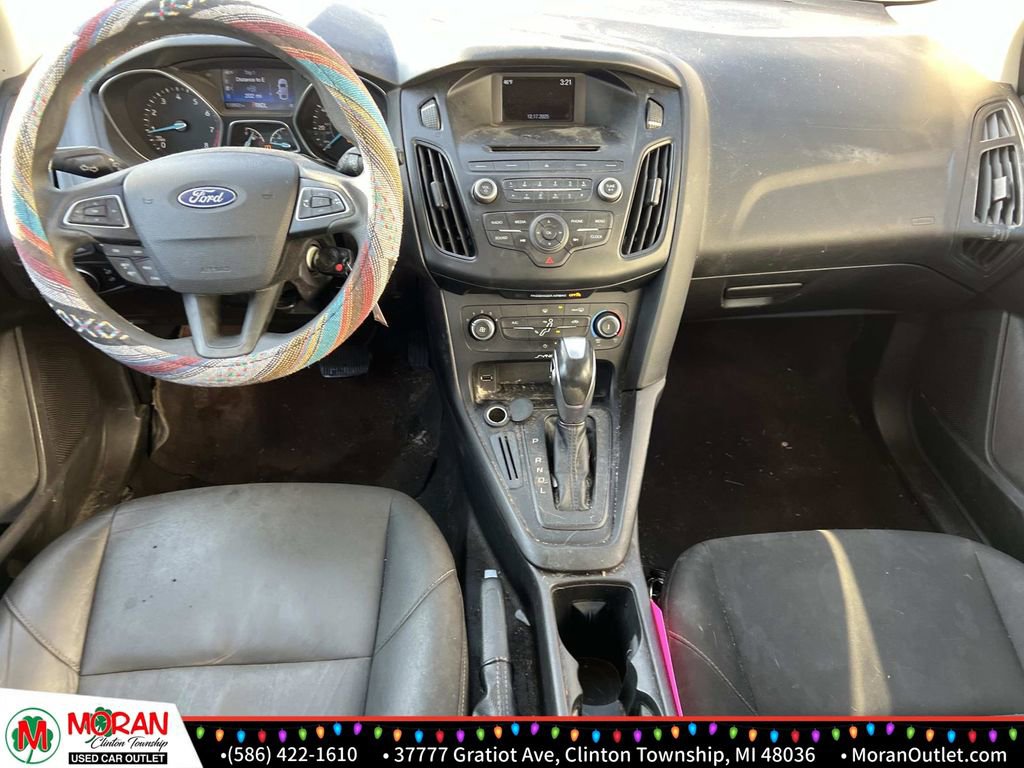 Used 2015 Ford Focus SE image 11