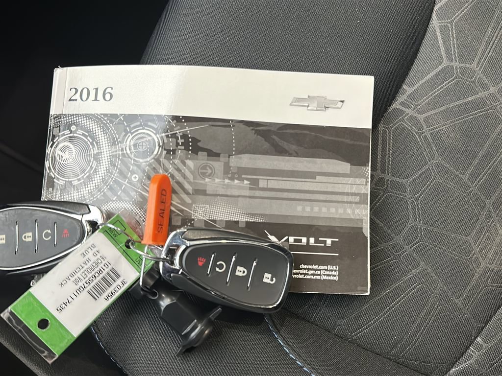 Used 2016 Chevrolet Volt LT image 28