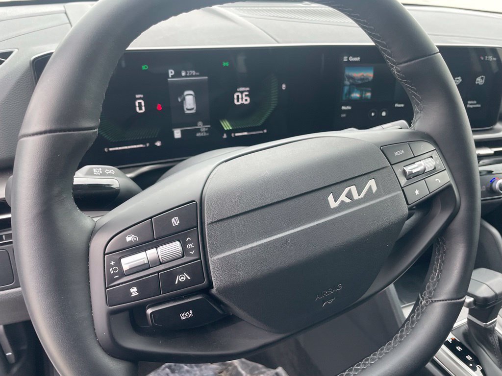 New 2026 Kia Sportage EX w/ EX Panorama Roof Package FWD image 13