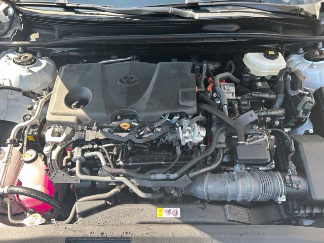 Used 2025 Toyota Camry LE FWD image 9