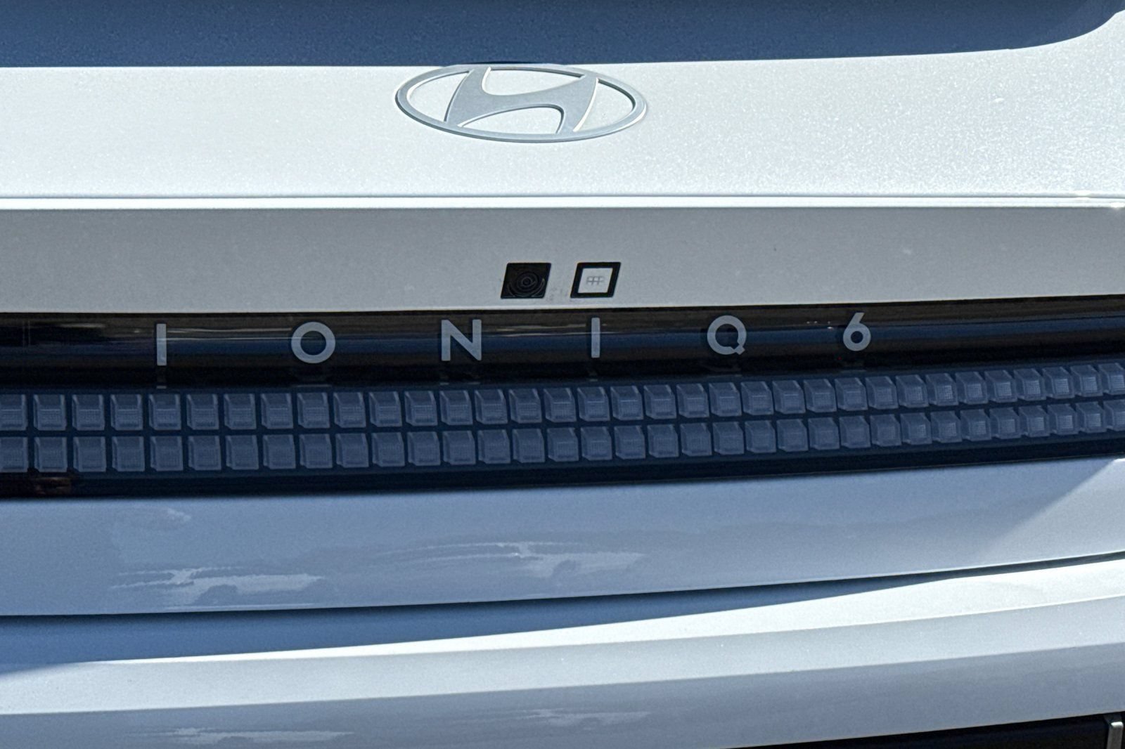 Used 2024 Hyundai Ioniq 6 Limited RWD image 12