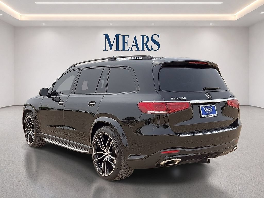 Used 2021 Mercedes-Benz GLS 580 4MATIC image 3