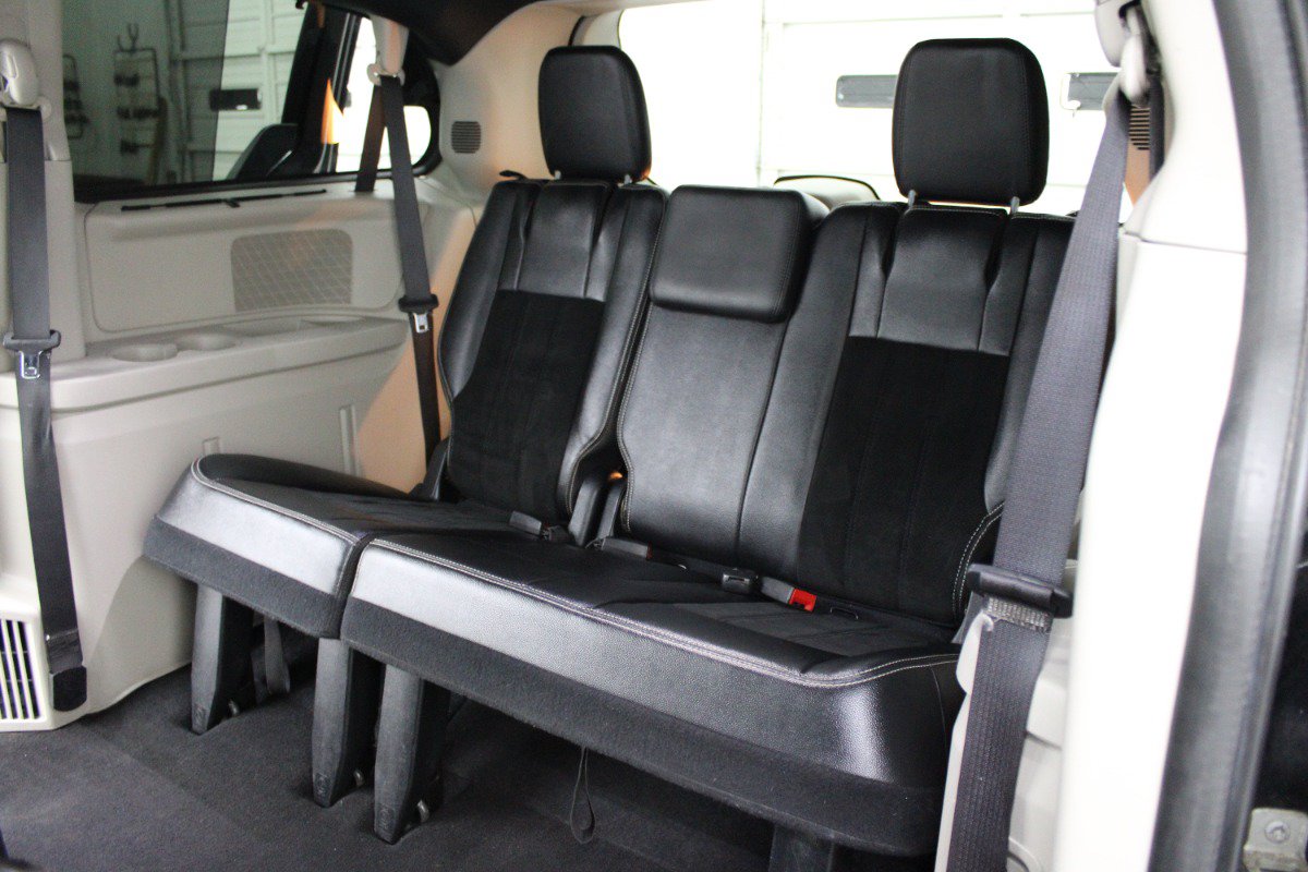 Used 2016 Dodge Grand Caravan SXT FWD image 9