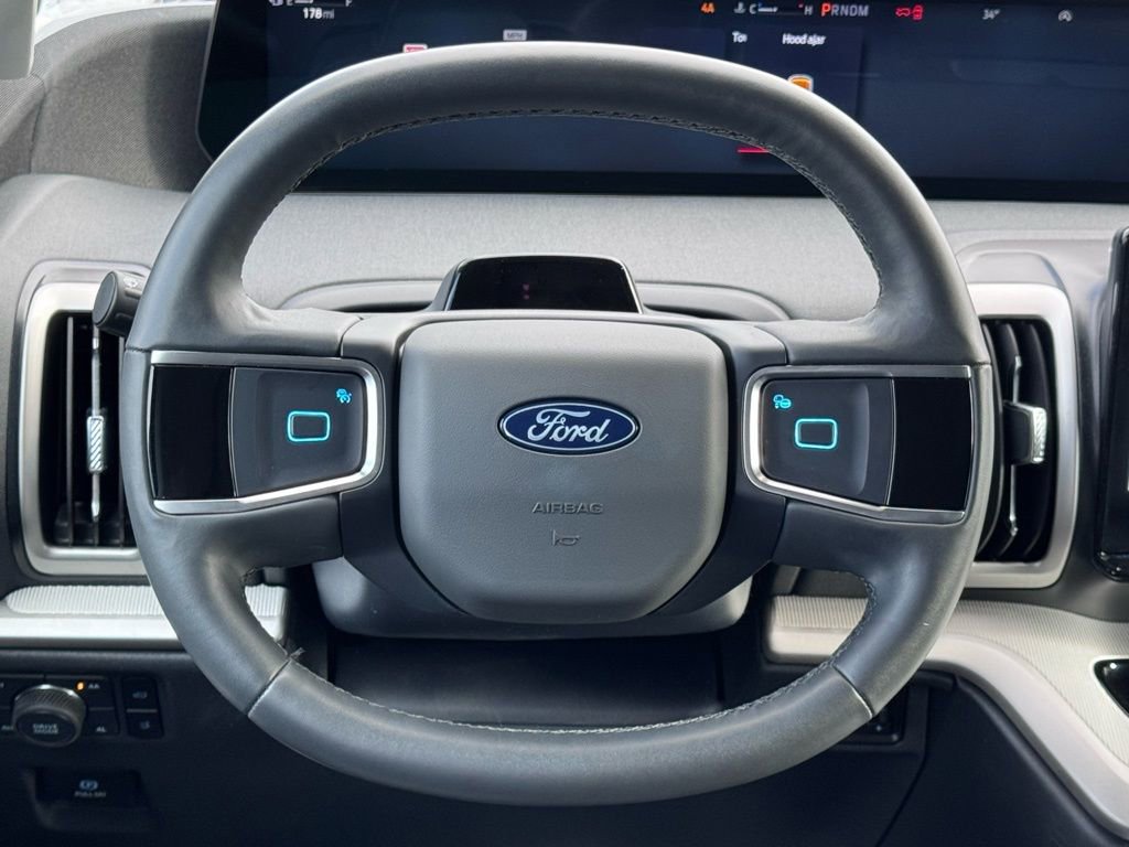 Used 2025 Ford Expedition Max Active image 7