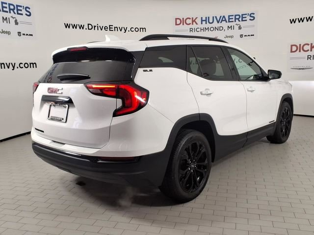 Used 2020 GMC Terrain SLE w/ Driver Convenience Package image 4