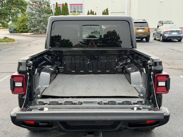Used 2021 Jeep Gladiator Overland AWD/4WD image 17