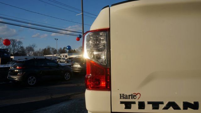 Used 2024 Nissan Titan SV w/ SV Convenience Package image 75