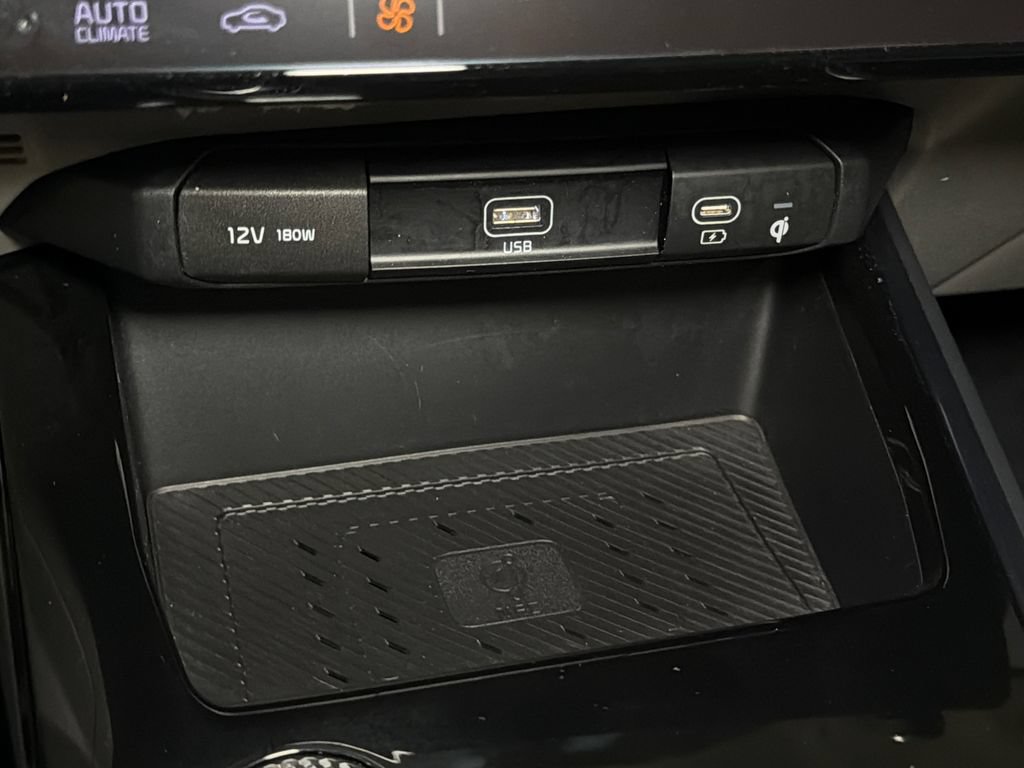 Certified 2023 Kia Niro Wave FWD image 34