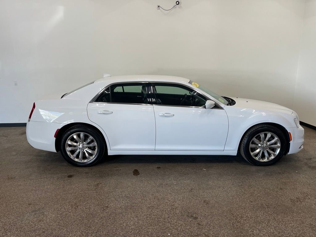 Used 2017 Chrysler 300 Limited AWD/4WD image 6