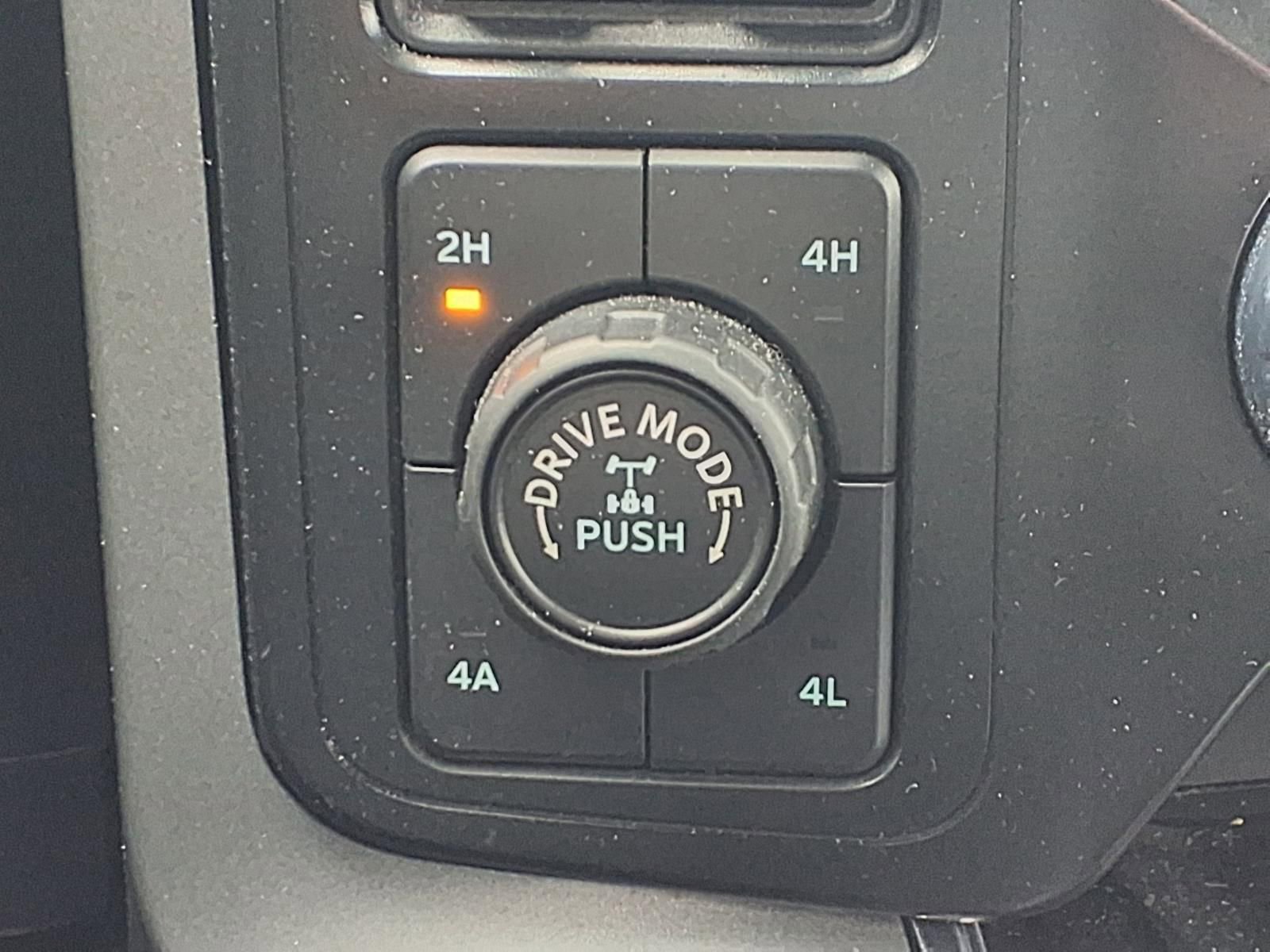 Used 2022 Ford F150 Lariat w/ Equipment Group 502A High AWD/4WD image 8