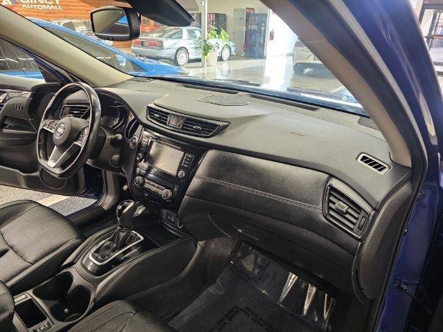 Used 2018 Nissan Rogue SL AWD/4WD image 9