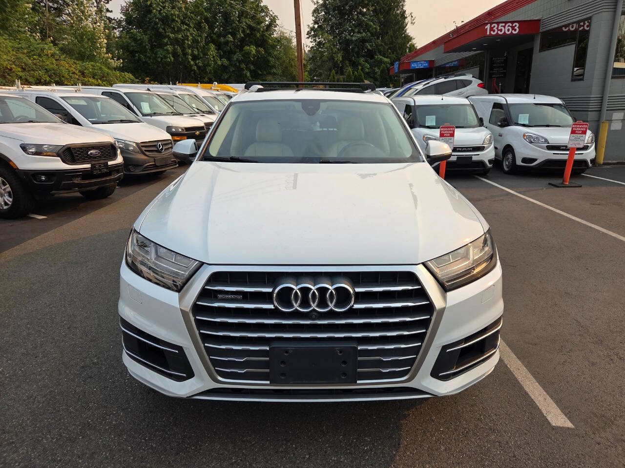 Used 2017 Audi Q7 3.0T Premium Plus AWD/4WD image 2