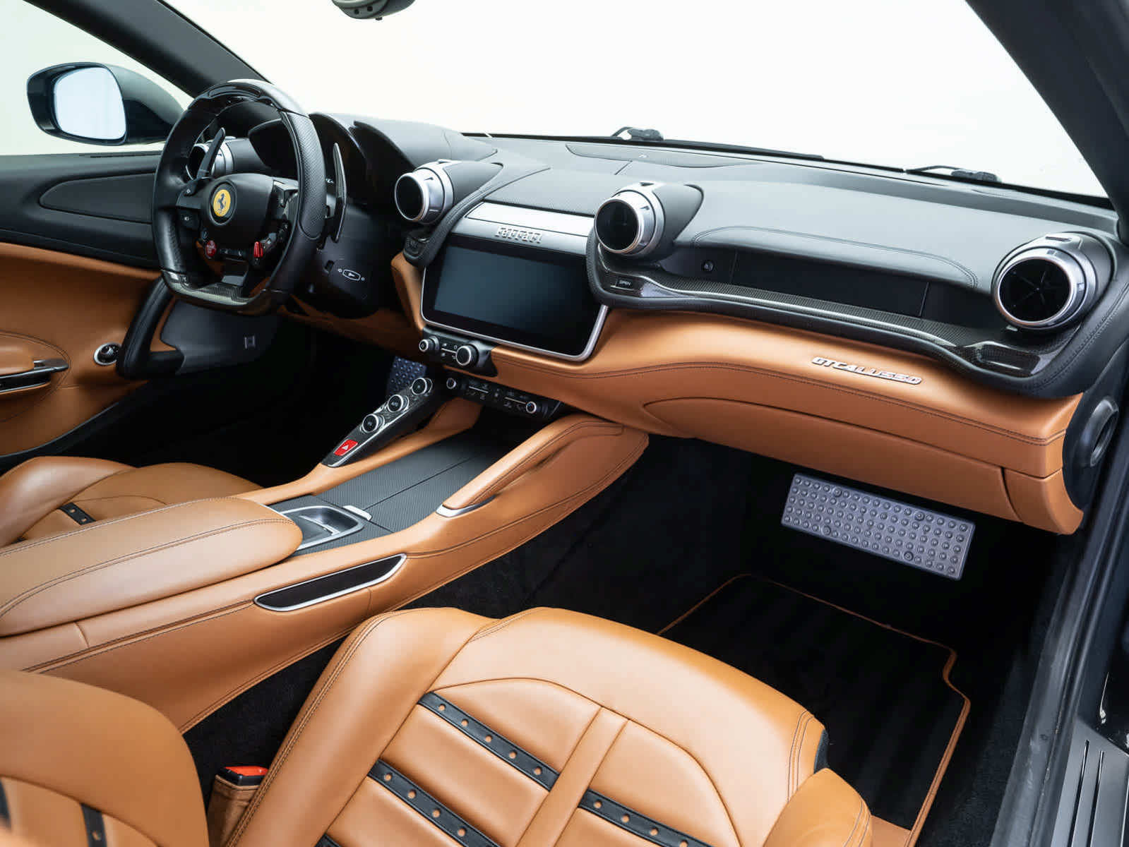 Certified 2018 Ferrari GTC4Lusso AWD/4WD image 13