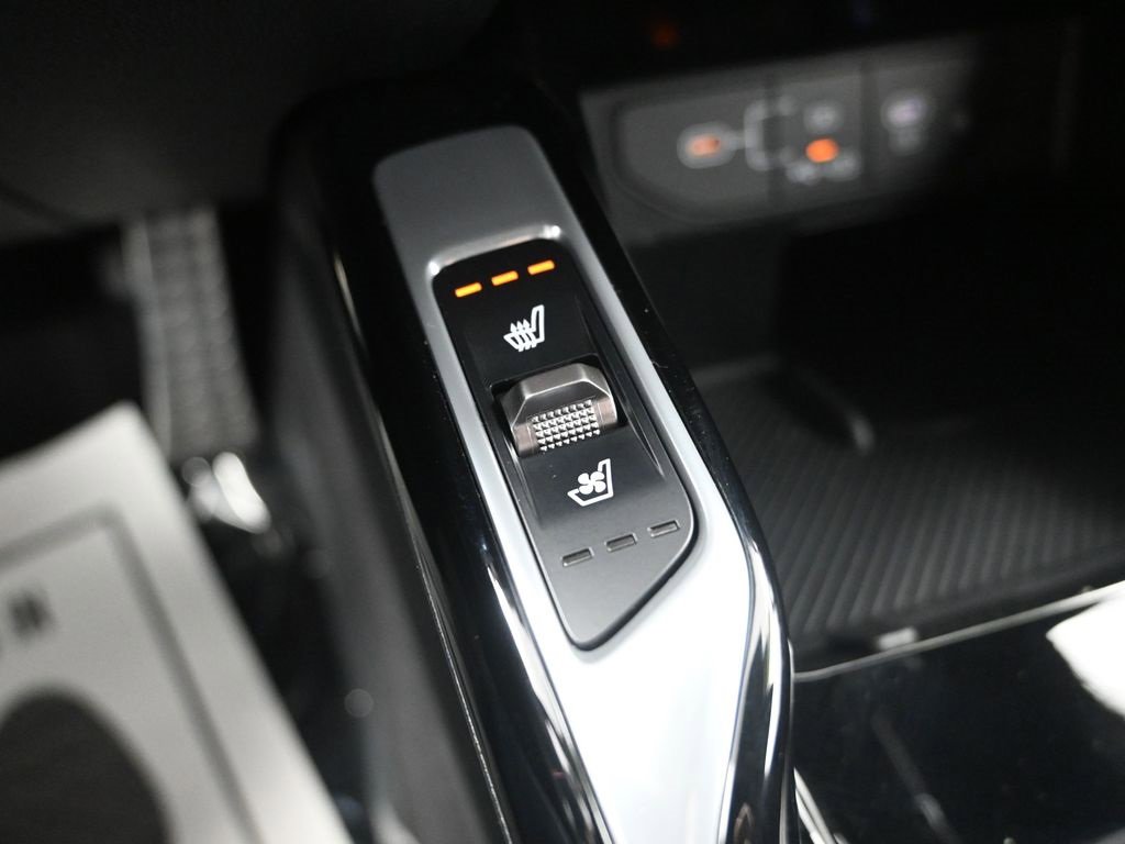 Certified 2025 Kia Sorento SX Prestige image 24