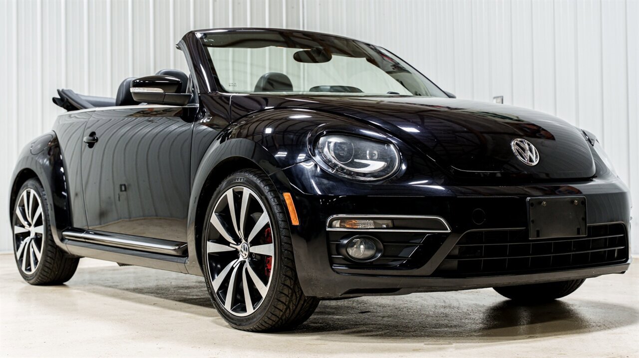Used 2014 Volkswagen Beetle R-Line FWD image 1