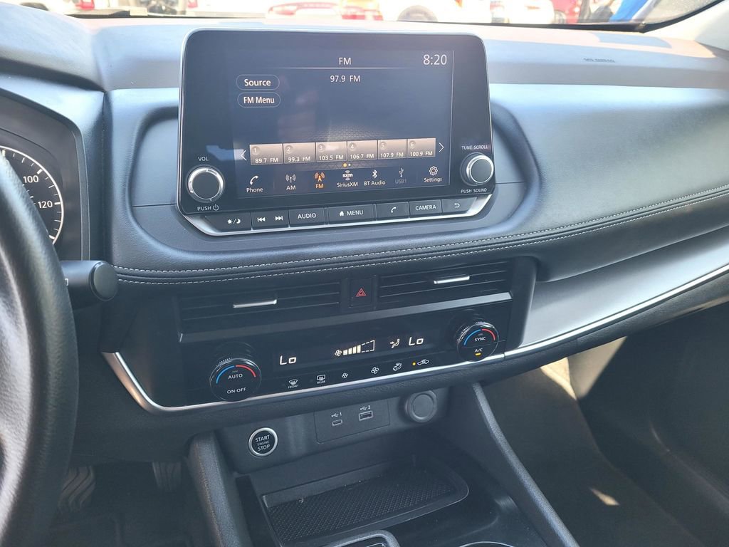 Used 2023 Nissan Rogue SV image 21