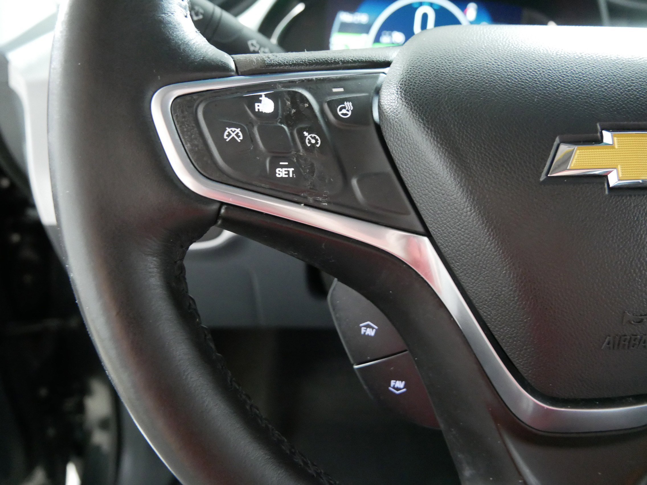 Used 2017 Chevrolet Bolt LT FWD image 27