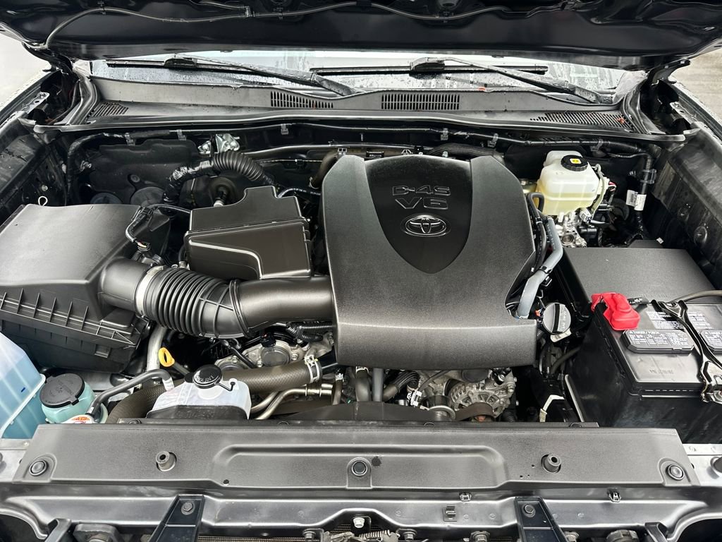 Used 2022 Toyota Tacoma TRD Off-Road image 28