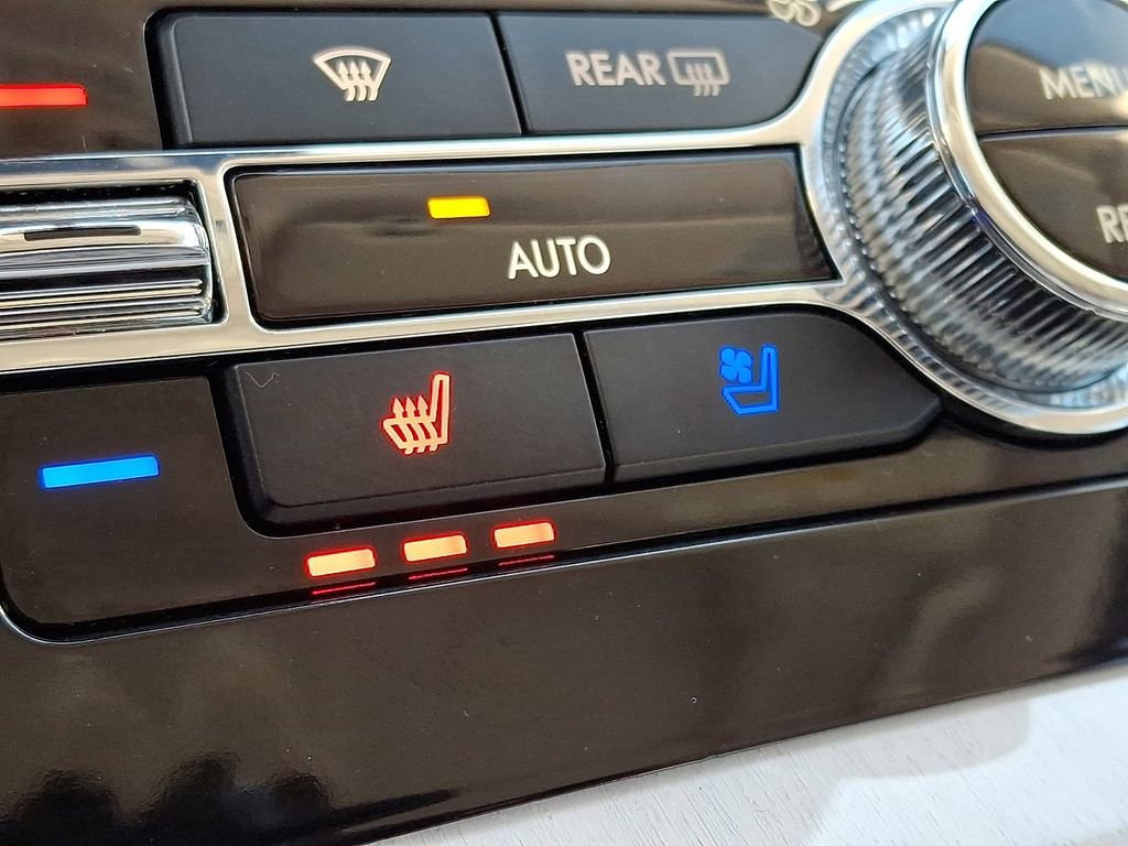 Certified 2024 Lincoln Navigator Black Label image 26