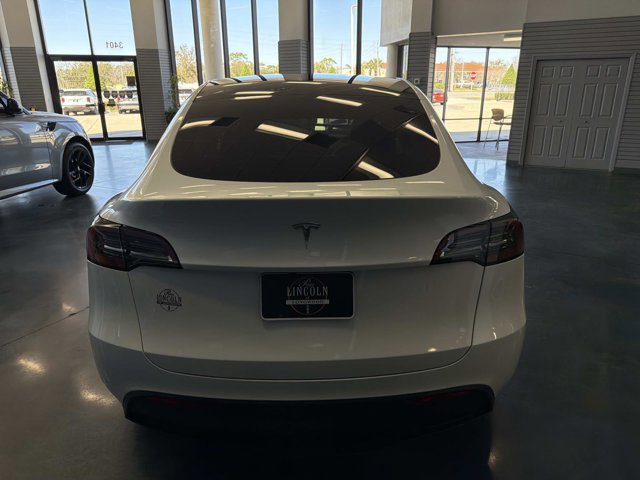 Used 2025 Tesla Model Y Long Range image 3