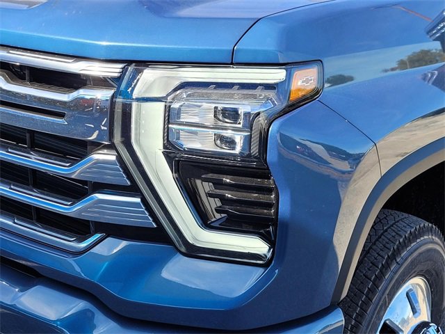 New 2026 Chevrolet Silverado 3500 High Country w/ Technology Package image 5