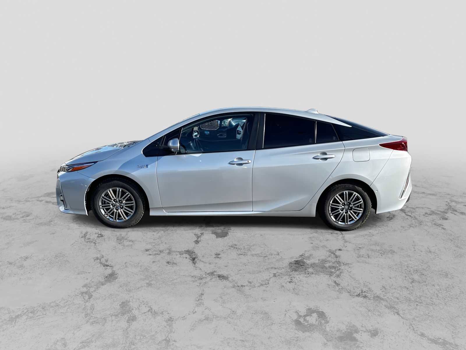Used 2021 Toyota Prius Prime Limited image 5