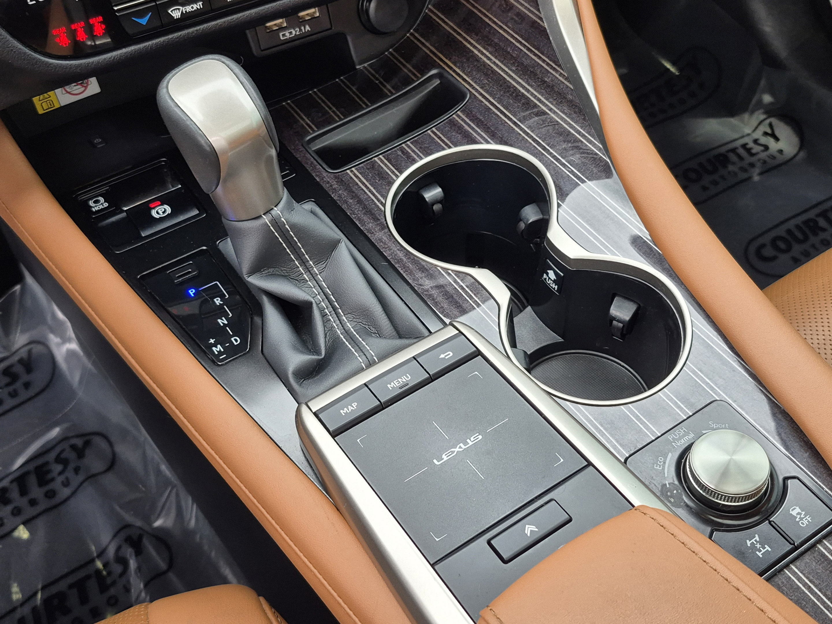 Used 2022 Lexus RX 350 AWD w/ Luxury Package image 29