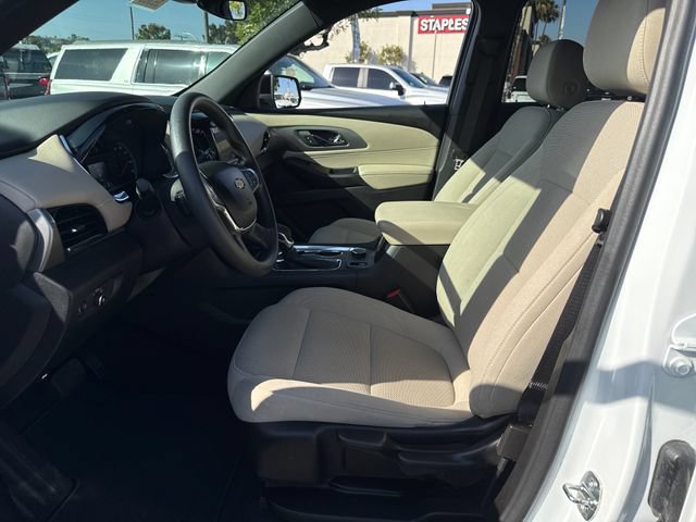 Certified 2023 Chevrolet Traverse LS FWD image 9