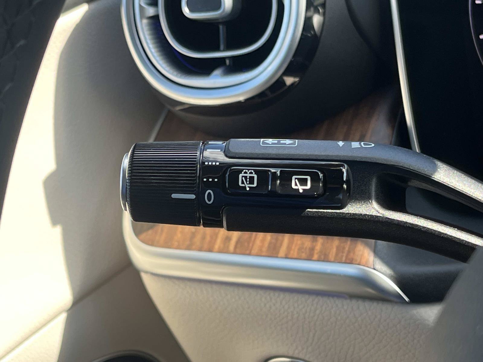Certified 2025 Mercedes-Benz GLC 300 image 41