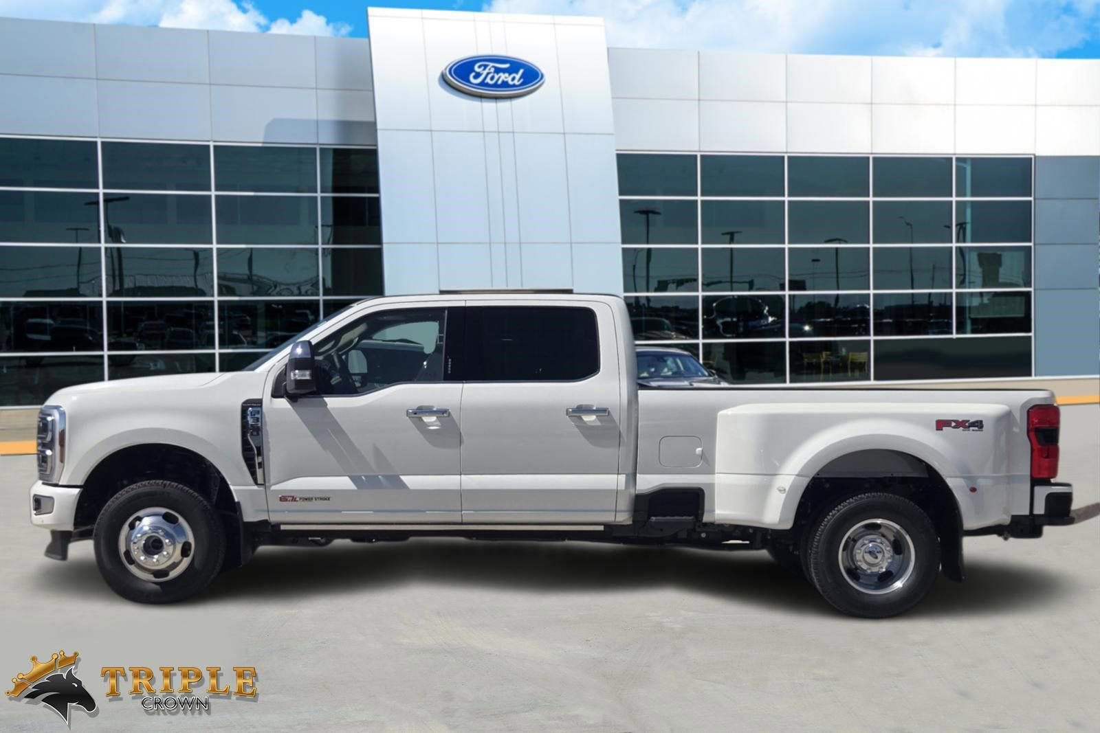 New 2026 Ford F350 Platinum w/ Platinum Plus Package image 3