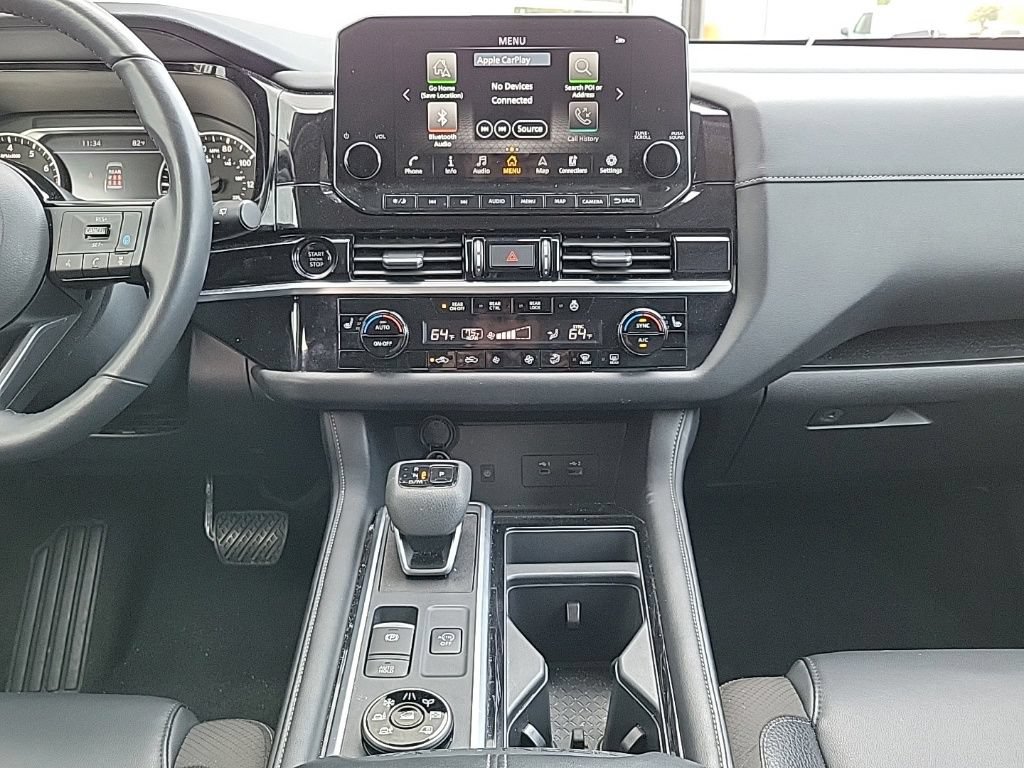 Used 2025 Nissan Pathfinder SL AWD/4WD image 3