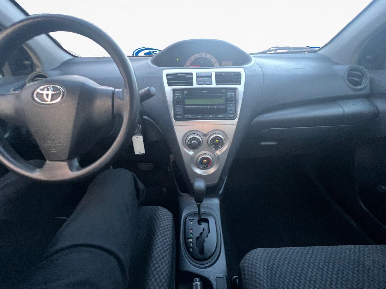 Used 2008 Toyota Yaris Sedan image 13