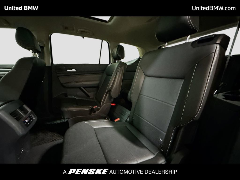 Used 2023 Volkswagen Atlas SEL R-Line AWD/4WD image 13