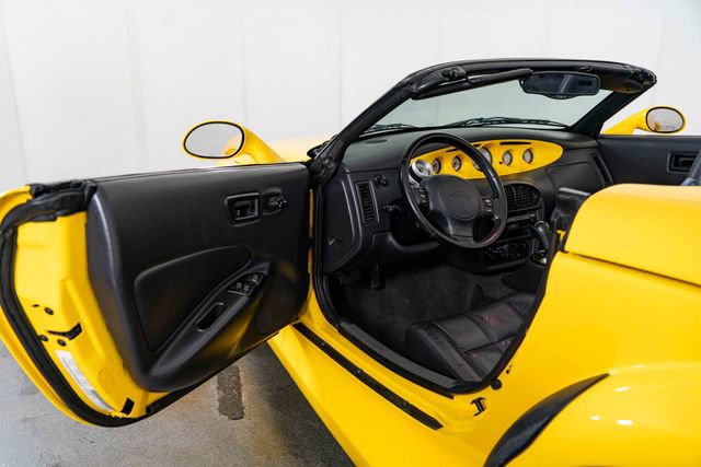 Used 2002 Chrysler Prowler image 14