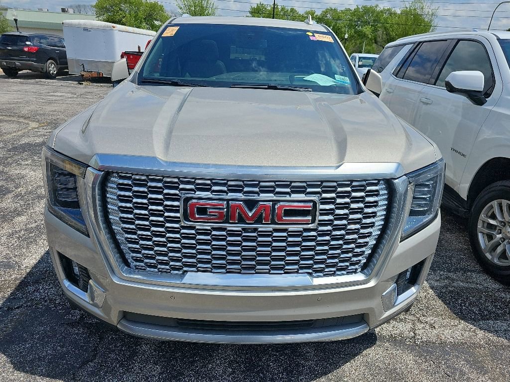 Used 2023 GMC Yukon Denali w/ Max Trailering Package AWD/4WD image 2
