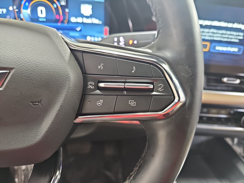 Certified 2025 Chevrolet Equinox ACTIV w/ Safety and Technology Package AWD/4WD image 23